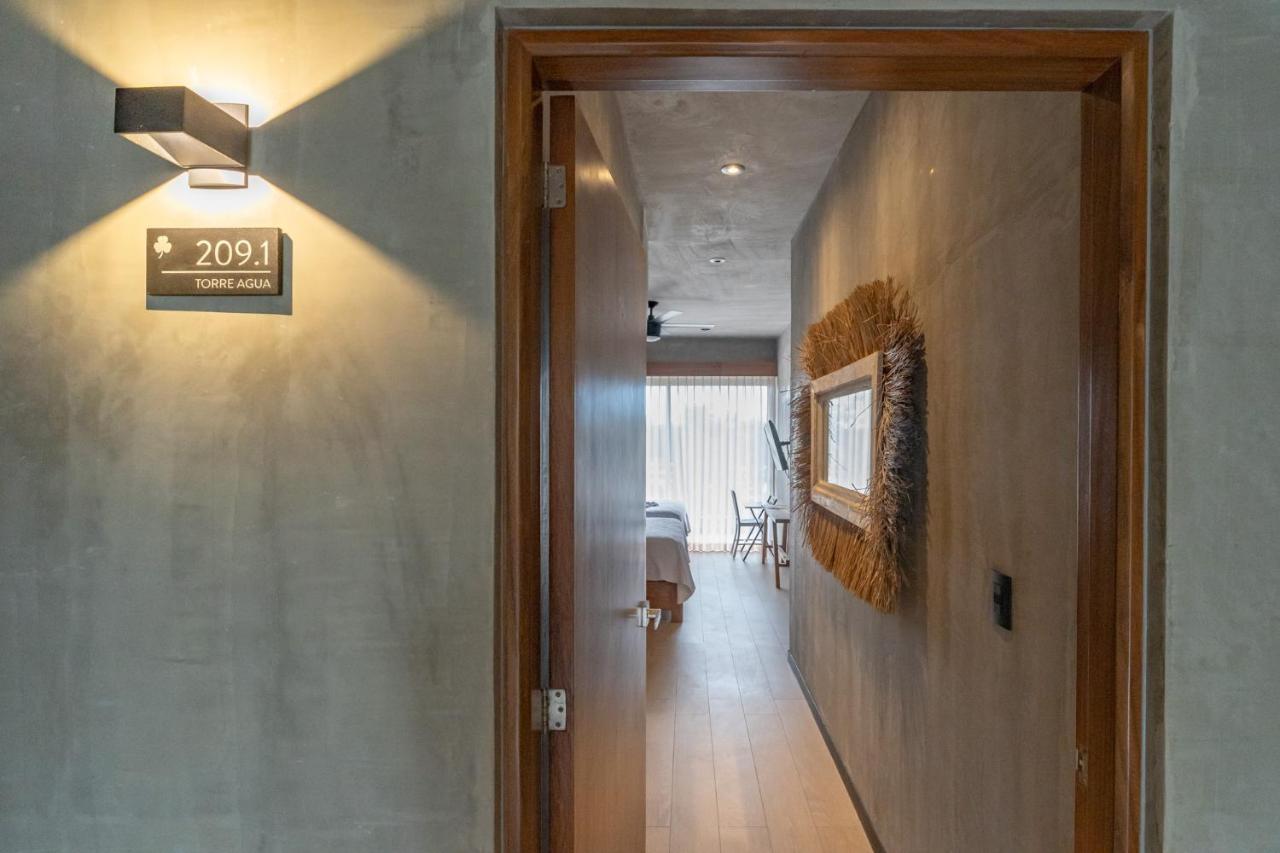 Element Apartments 툴룸 외부 사진